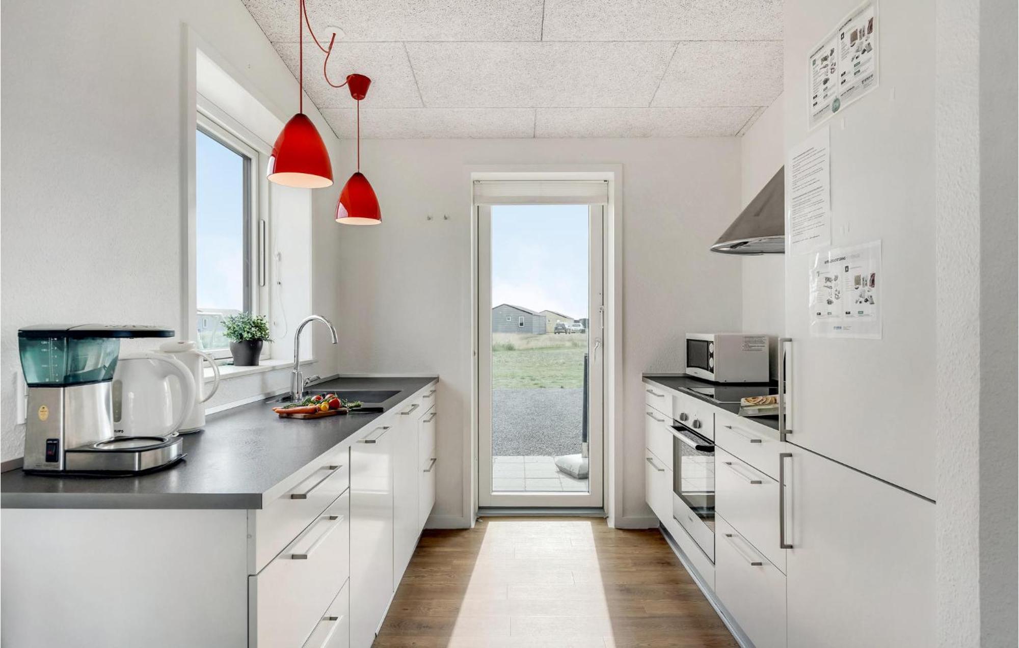 Gorgeous Home In Ringkobing With House A Panoramic View Sondervig Exterior photo